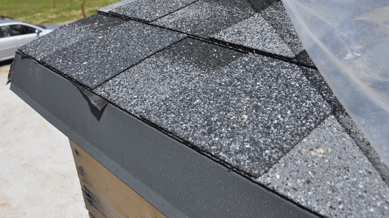 Asphalt roof installation